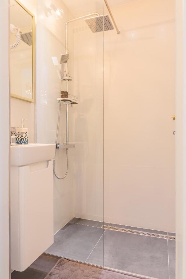 New Studio Carturesti - City Center Bucareste Exterior foto